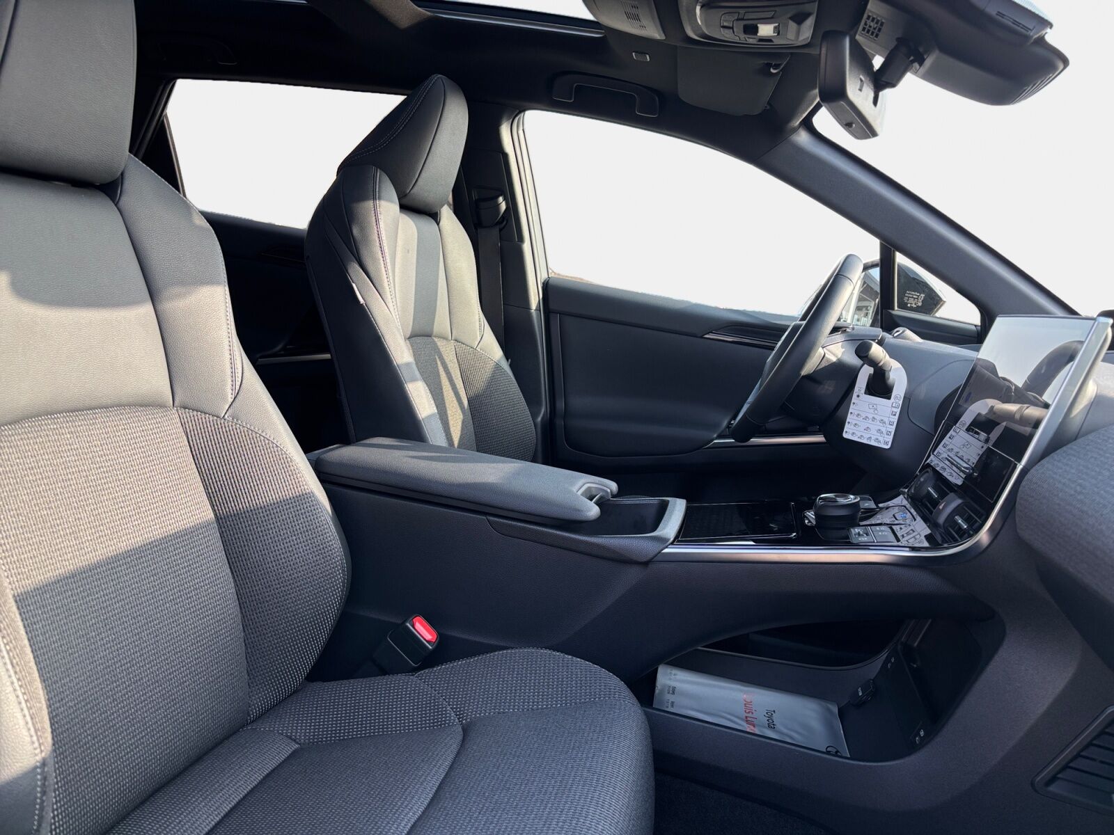 Billede af Toyota BZ4X EL Active Design AWD 218HK 5d Aut.