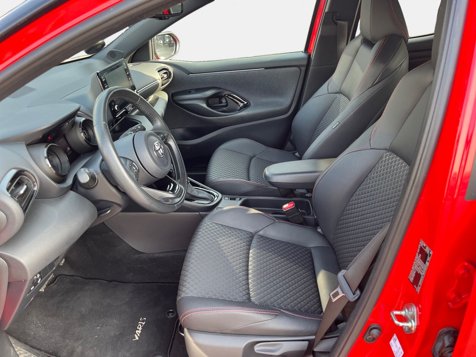 Billede af Toyota Yaris 1,5 Hybrid H3 Premier Edition 116HK 5d Trinl. Gear