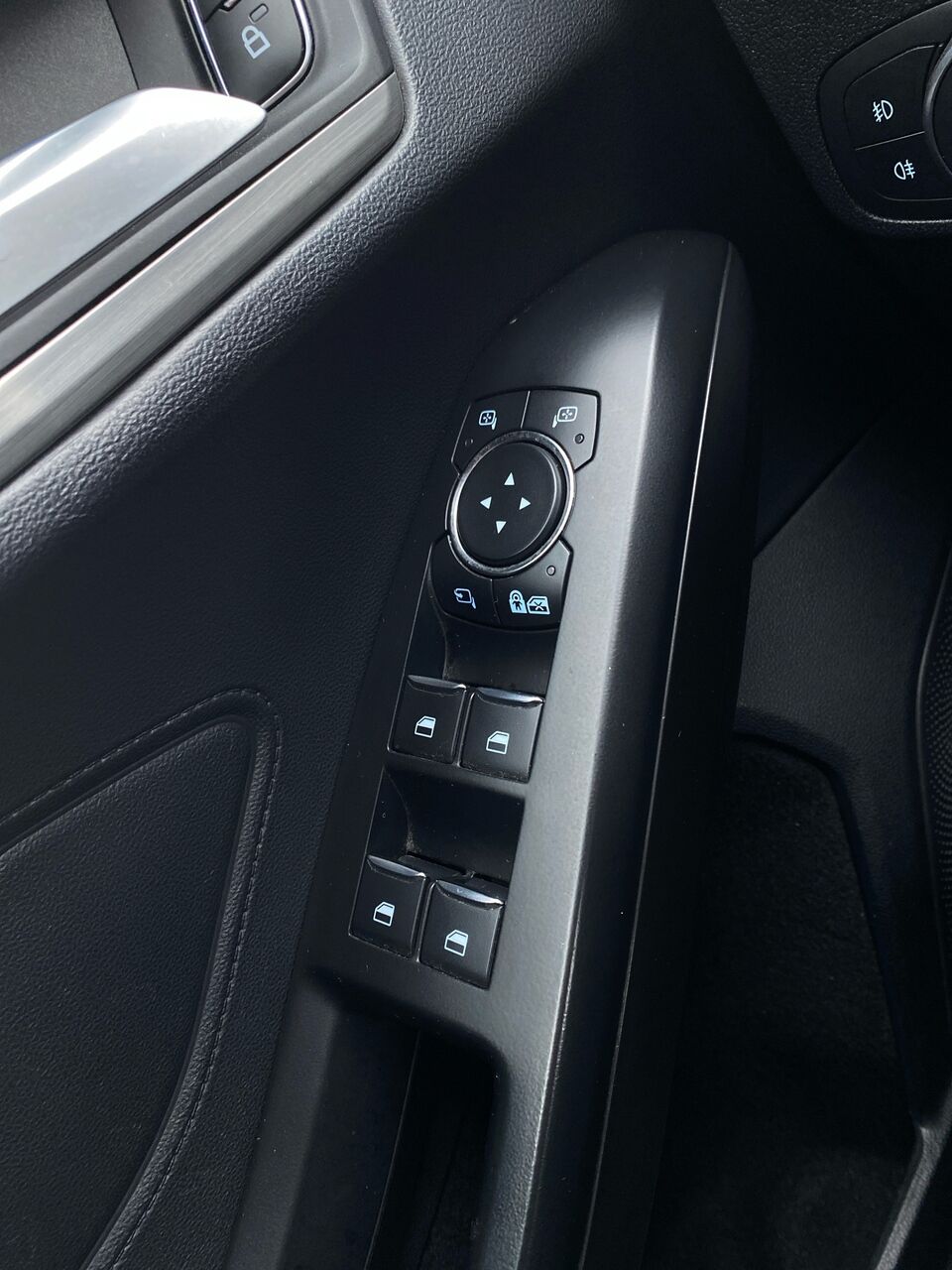 Billede af Ford Focus 1,5 EcoBlue Titanium Business 120HK Stc 8g Aut.