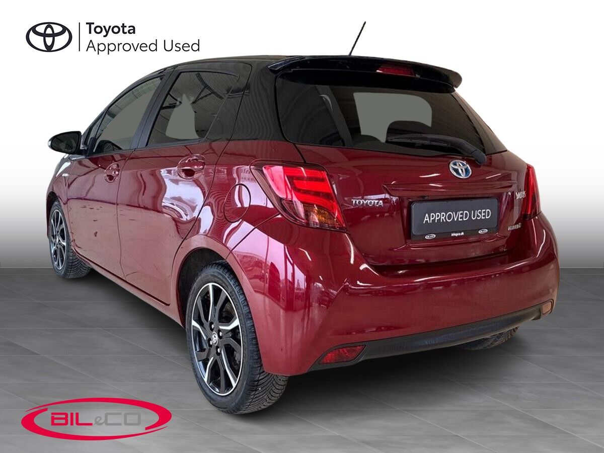 Billede af Toyota Yaris 1,5 Hybrid Spirit E-CVT 100HK 5d Trinl. Gear