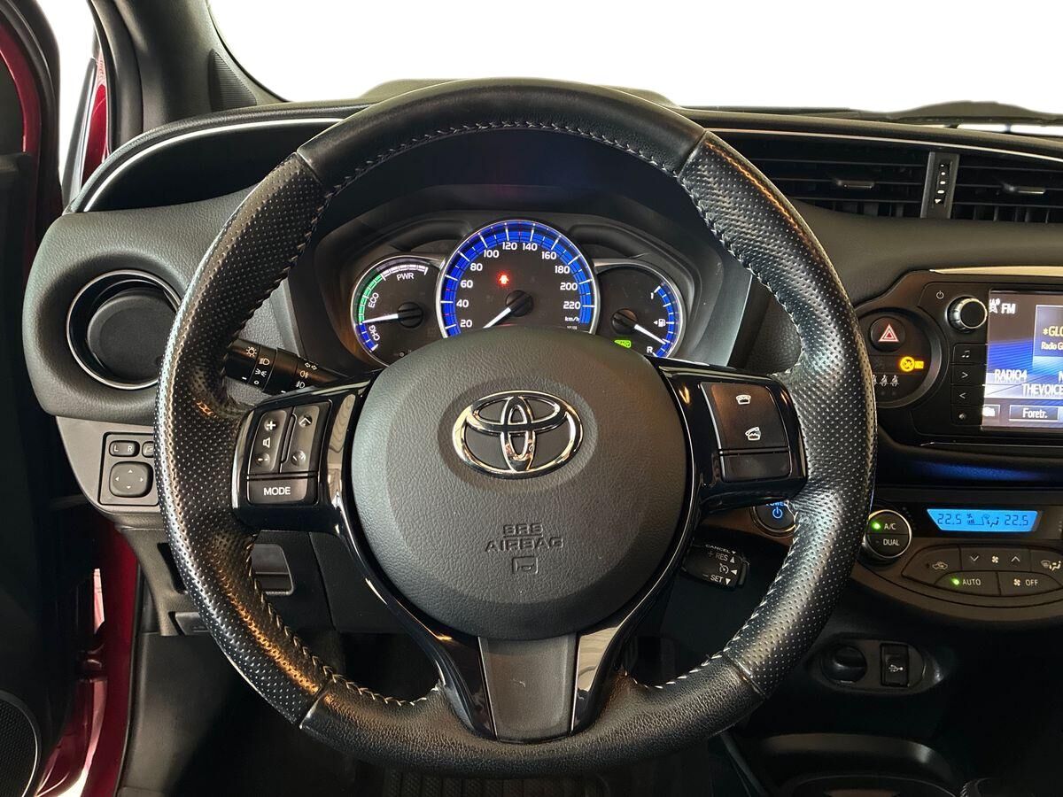 Billede af Toyota Yaris 1,5 Hybrid Spirit E-CVT 100HK 5d Trinl. Gear