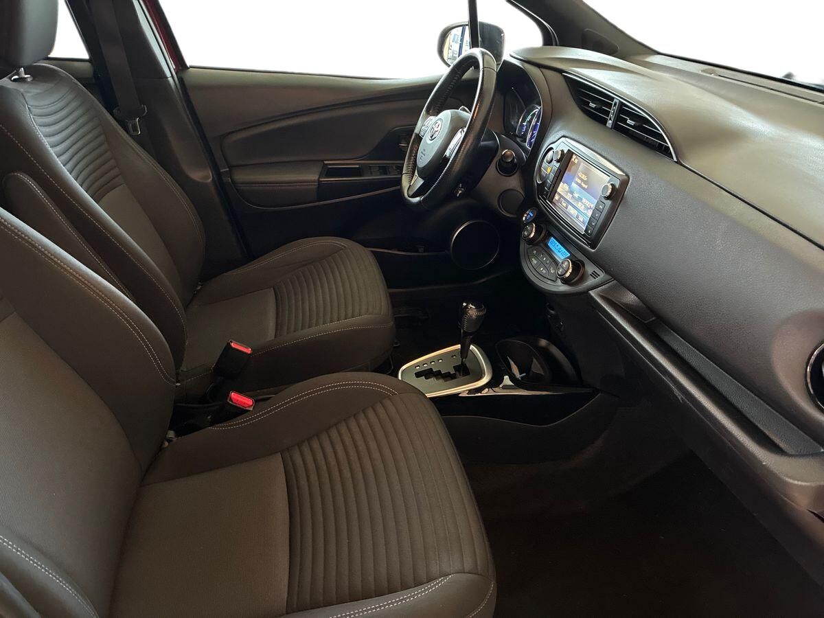 Billede af Toyota Yaris 1,5 Hybrid Spirit E-CVT 100HK 5d Trinl. Gear