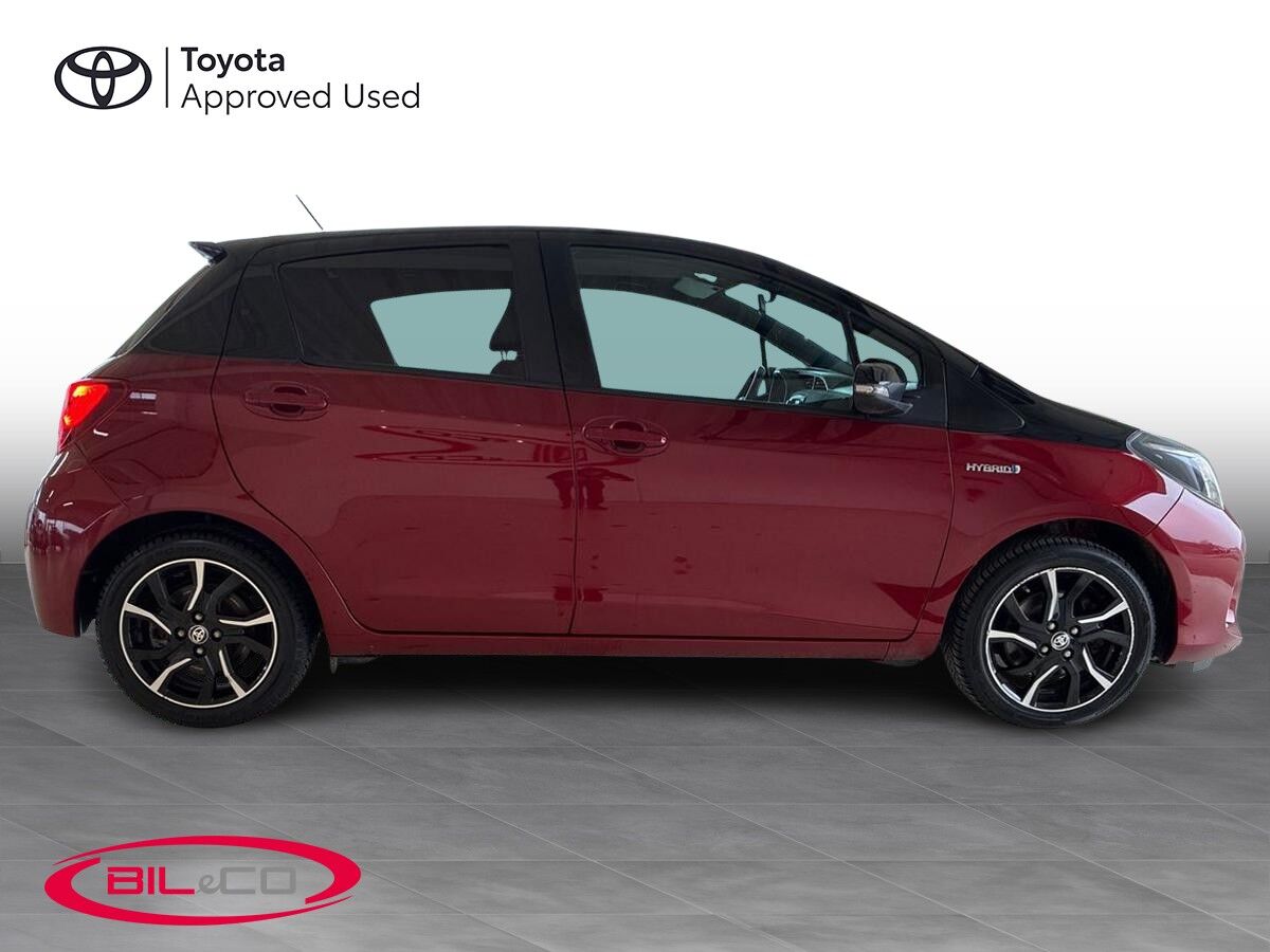 Billede af Toyota Yaris 1,5 Hybrid Spirit E-CVT 100HK 5d Trinl. Gear