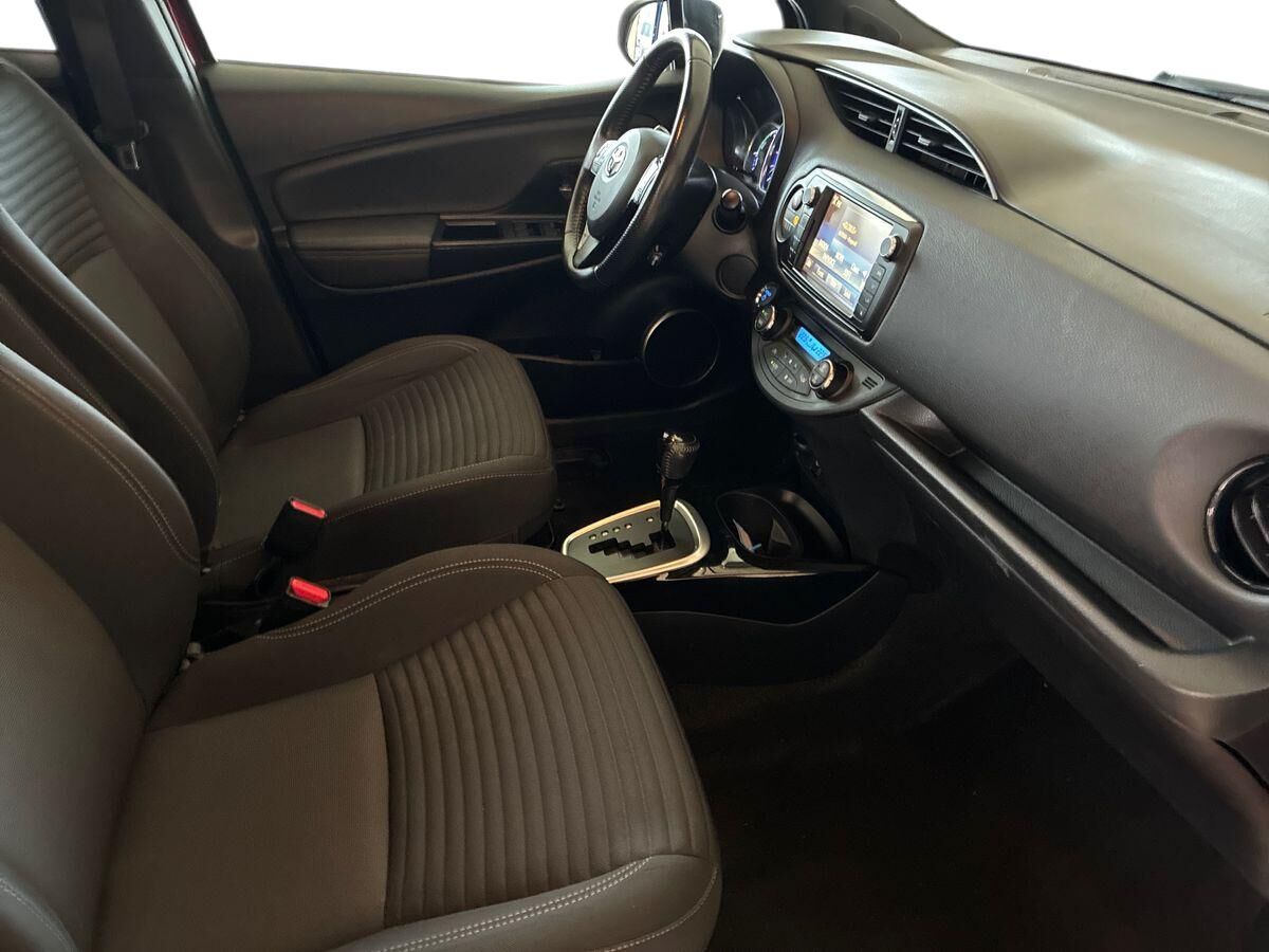 Billede af Toyota Yaris 1,5 Hybrid Spirit E-CVT 100HK 5d Trinl. Gear