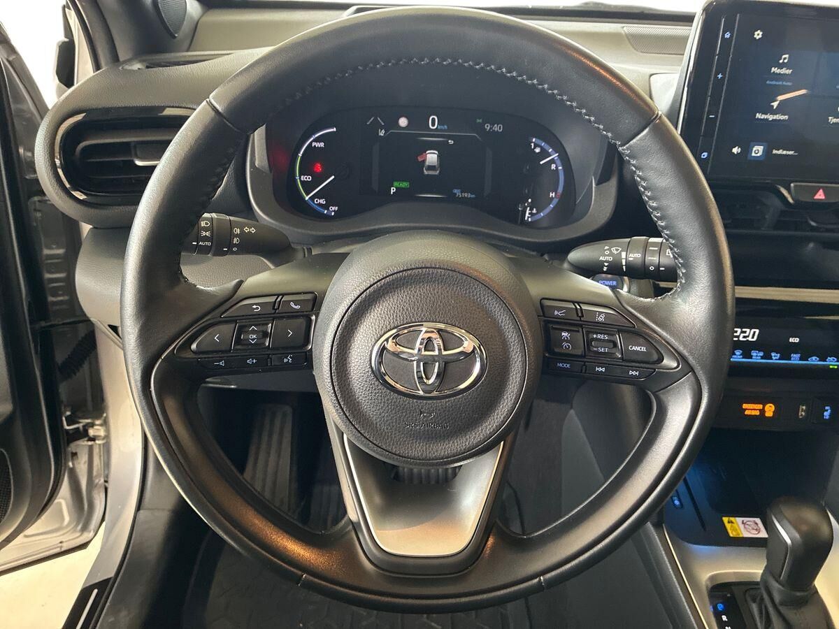 Billede af Toyota Yaris Cross 1,5 Hybrid Style Technology Plus 116HK 5d Trinl. Gear