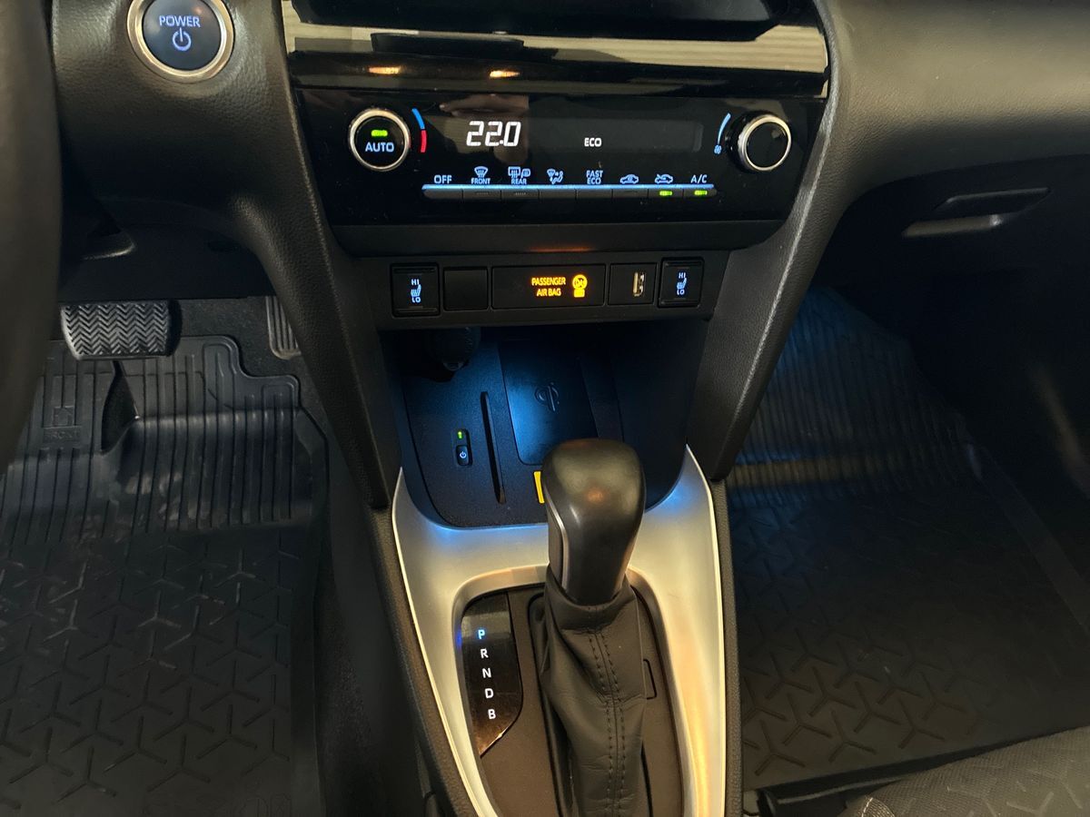 Billede af Toyota Yaris Cross 1,5 Hybrid Style Technology Plus 116HK 5d Trinl. Gear