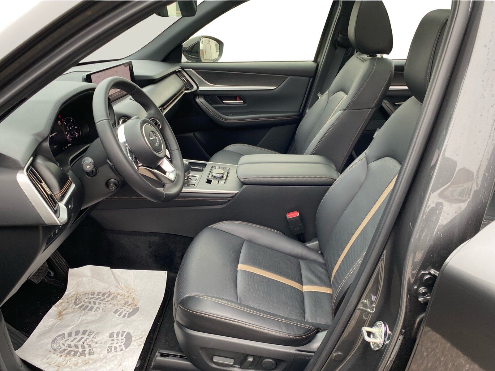 Billede af Mazda CX-80 2,5 e-Skyactiv-G  Hybrid Homura AWD 327HK 5d 8g Aut.