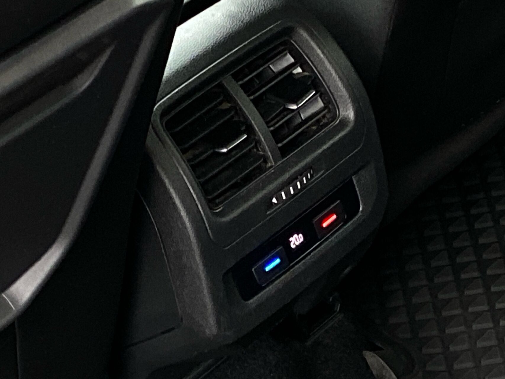 Billede af VW Touran 1,4 TSI BMT Comfortline DSG 150HK 7g Aut.