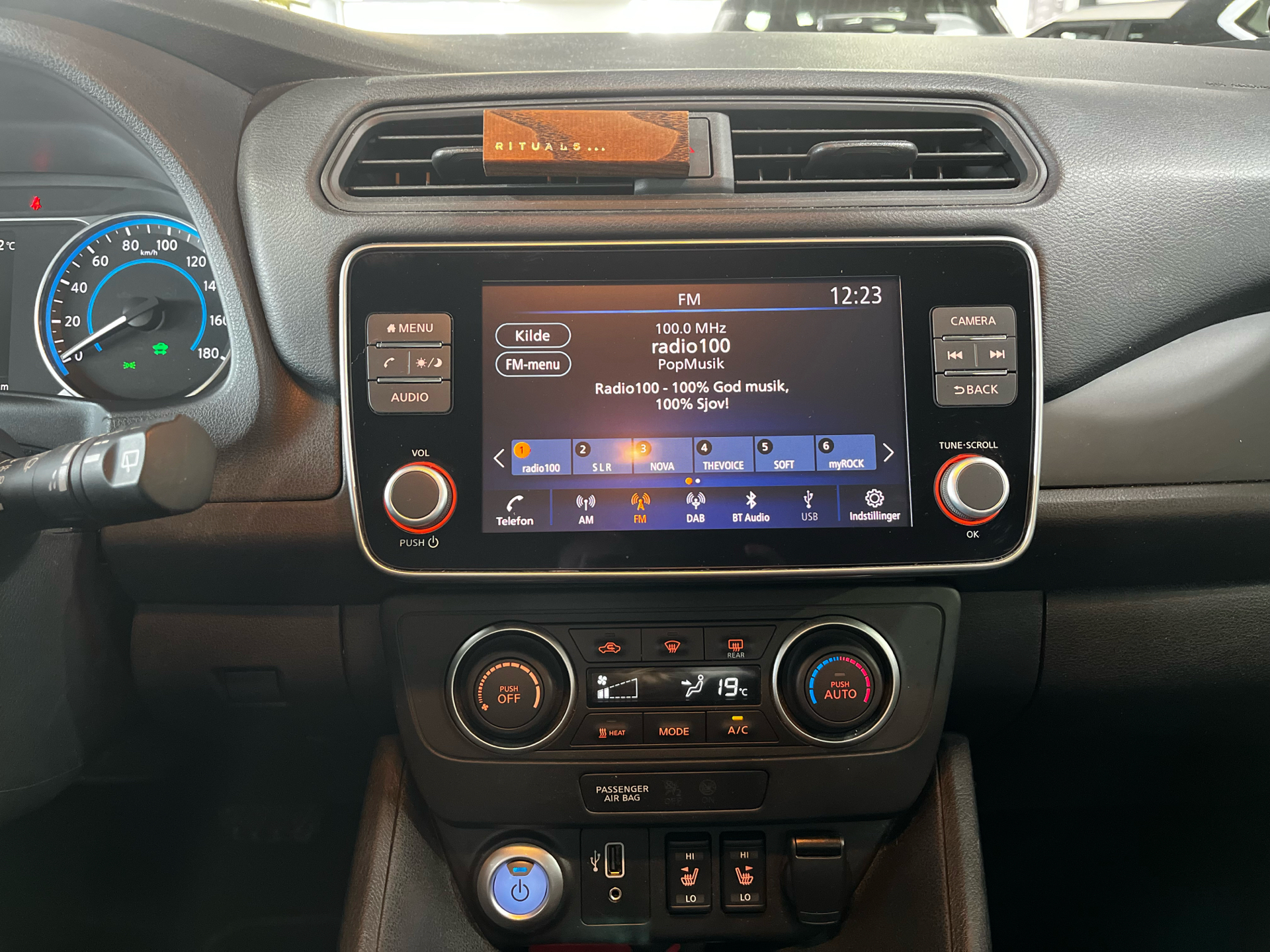 Billede af Nissan Leaf EL Acenta 39 kWh 150HK 5d Aut.