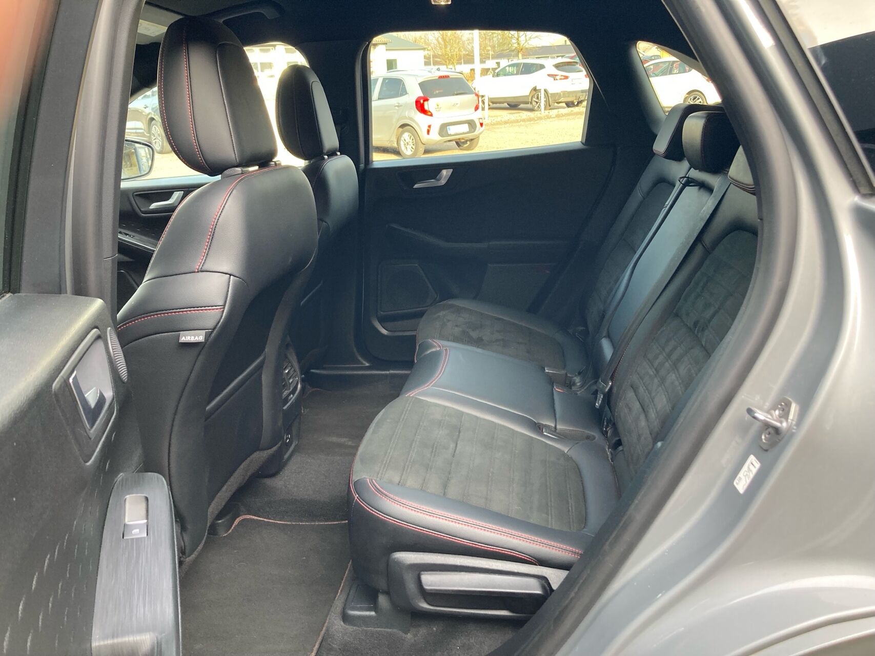 Billede af Ford Kuga 2,5 Plugin-hybrid ST-Line X CVT 225HK 5d Trinl. Gear