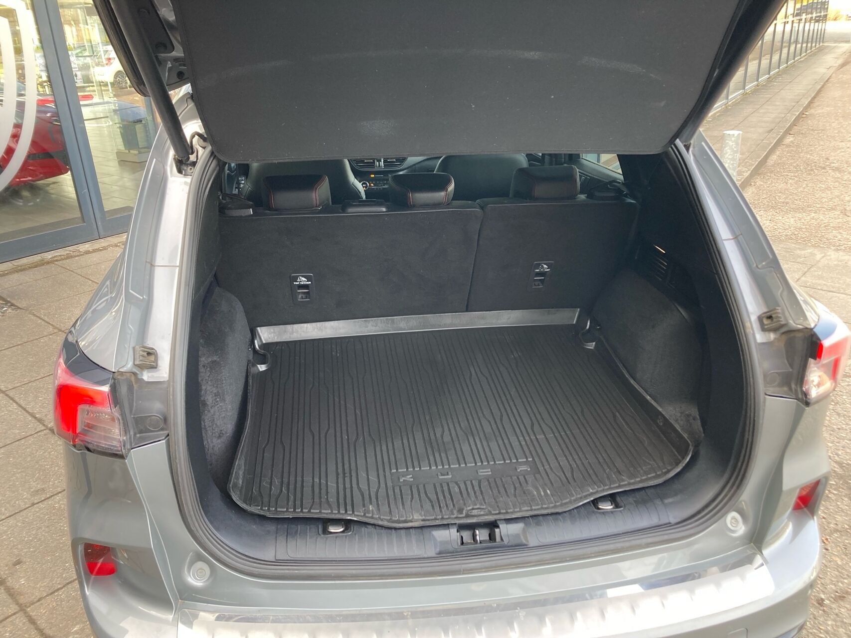 Billede af Ford Kuga 2,5 Plugin-hybrid ST-Line X CVT 225HK 5d Trinl. Gear