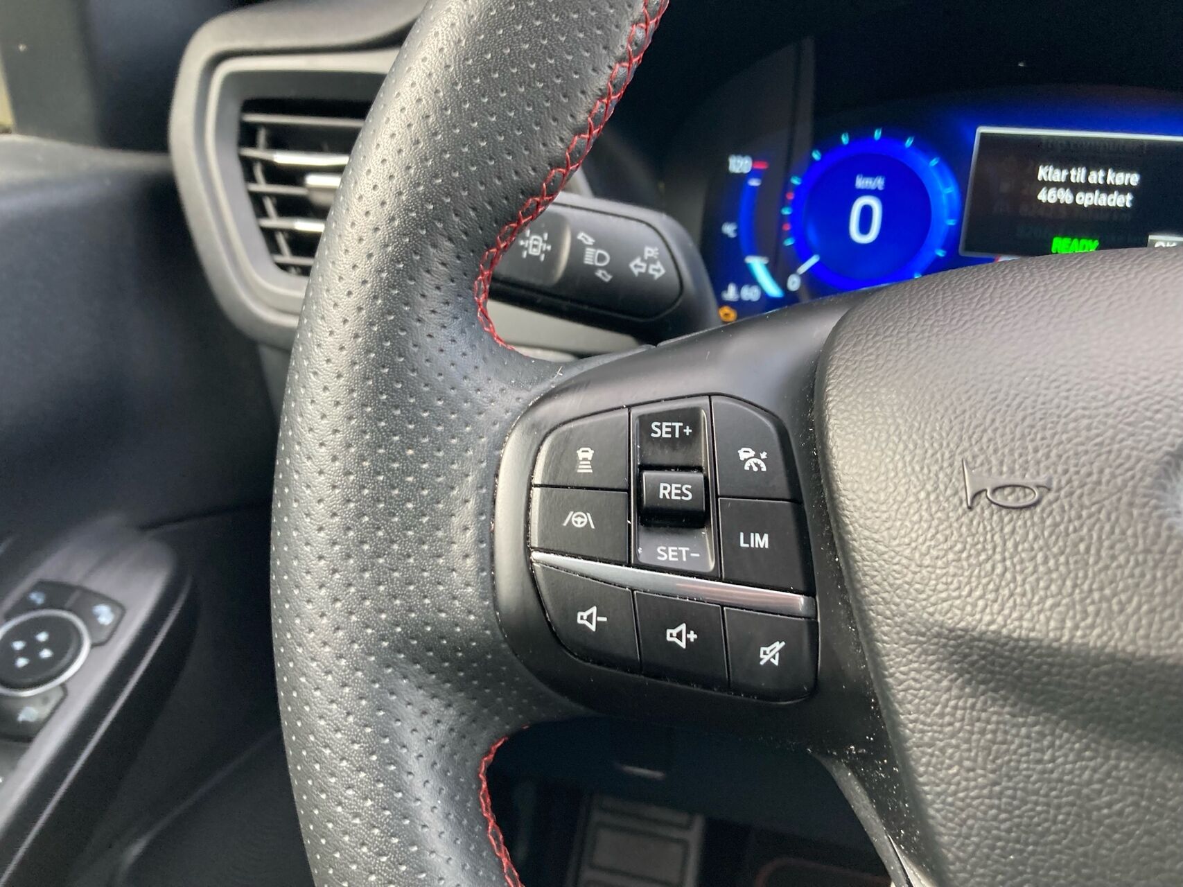 Billede af Ford Kuga 2,5 Plugin-hybrid ST-Line X CVT 225HK 5d Trinl. Gear