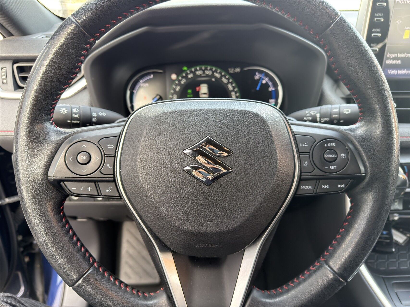 Billede af Suzuki Across 2,5 Plugin-hybrid Adventure E-CVT 306HK 5d Trinl. Gear