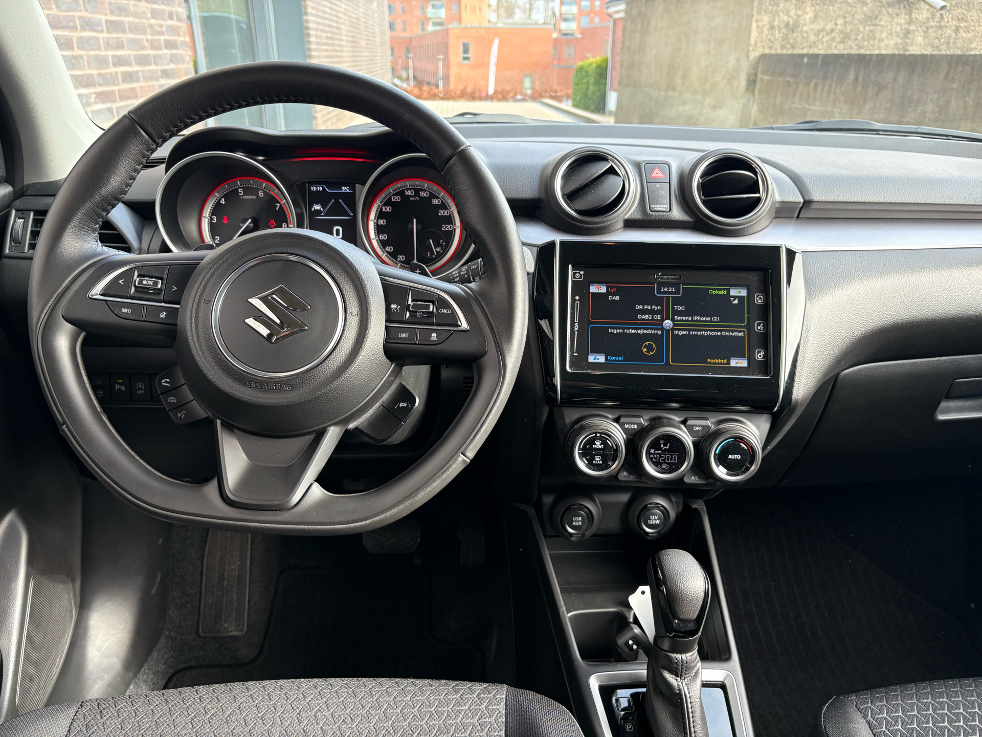 Billede af Suzuki Swift 1,2 Dualjet  Mild hybrid Exclusive AEB CVT 83HK 5d Trinl. Gear