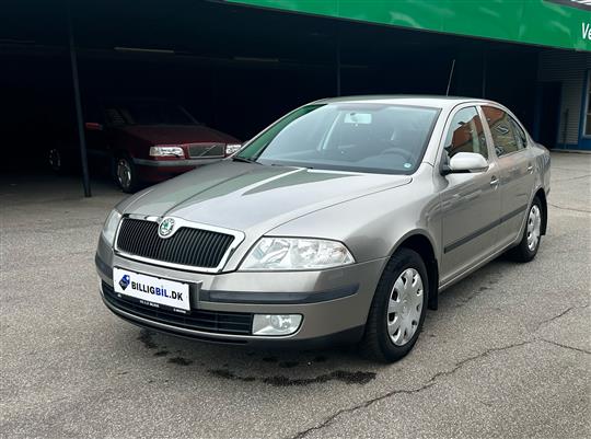 Skoda Octavia Combi 1,6 FSI Ambiente 115HK Stc