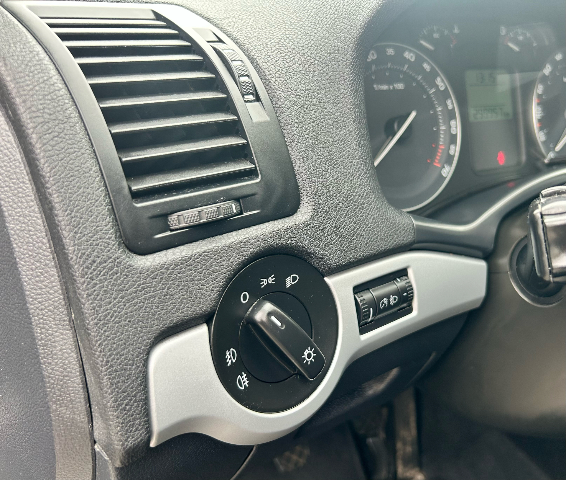 Billede af Skoda Octavia Combi 1,6 FSI Ambiente 115HK Stc