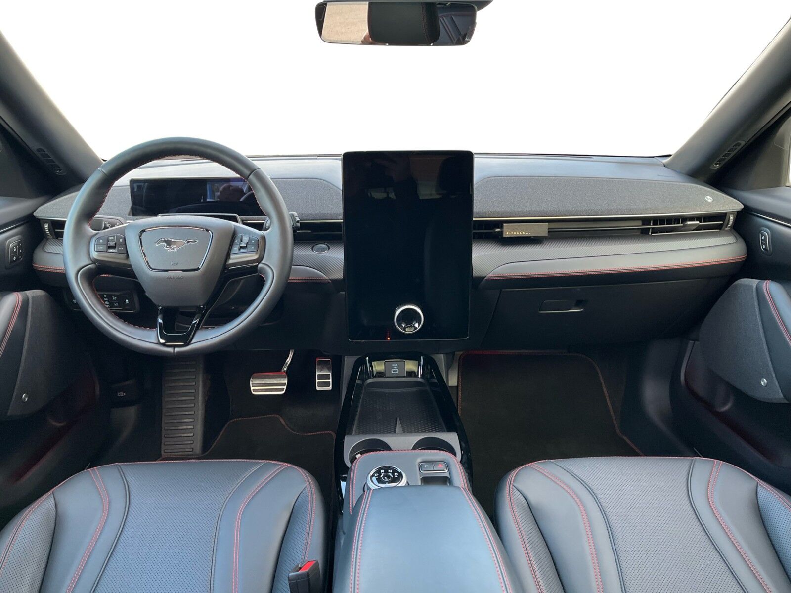 Billede af Ford Mustang Mach-E EL UR Premium AWD 351HK 5d Aut.