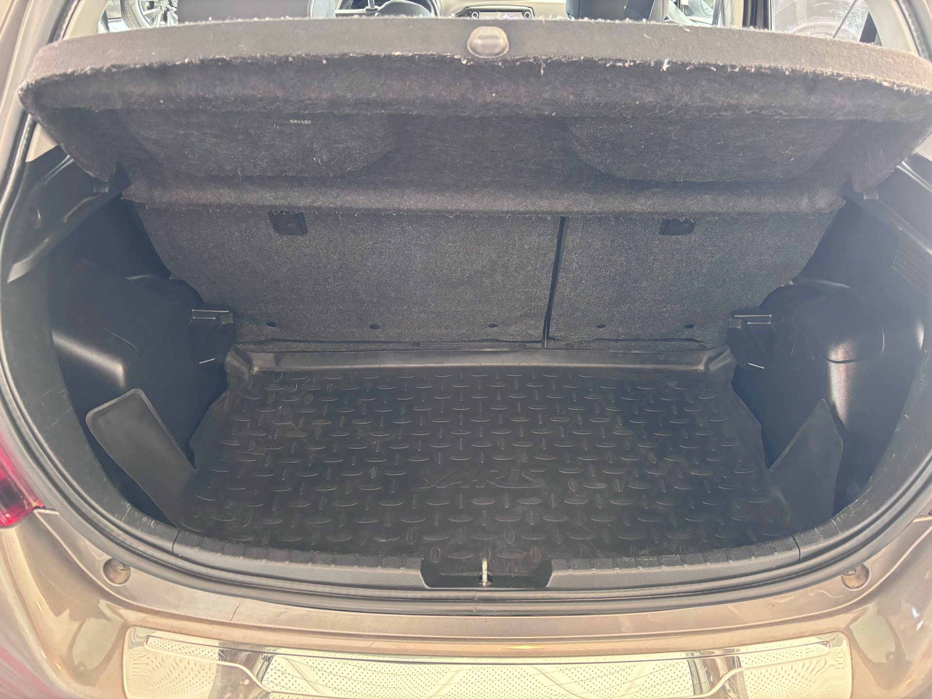 Billede af Toyota Yaris 1,5 Hybrid H2 E-CVT 100HK 5d Trinl. Gear