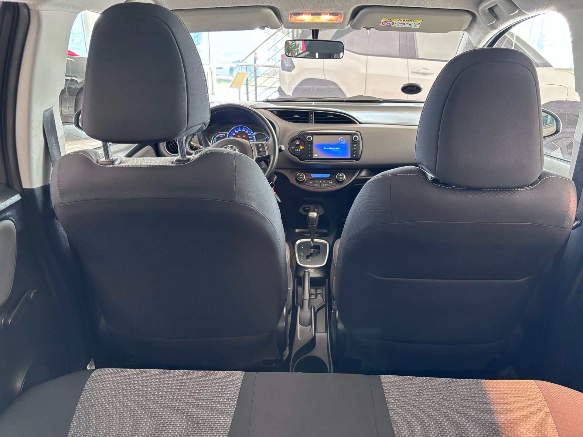 Billede af Toyota Yaris 1,5 Hybrid H2 E-CVT 100HK 5d Trinl. Gear