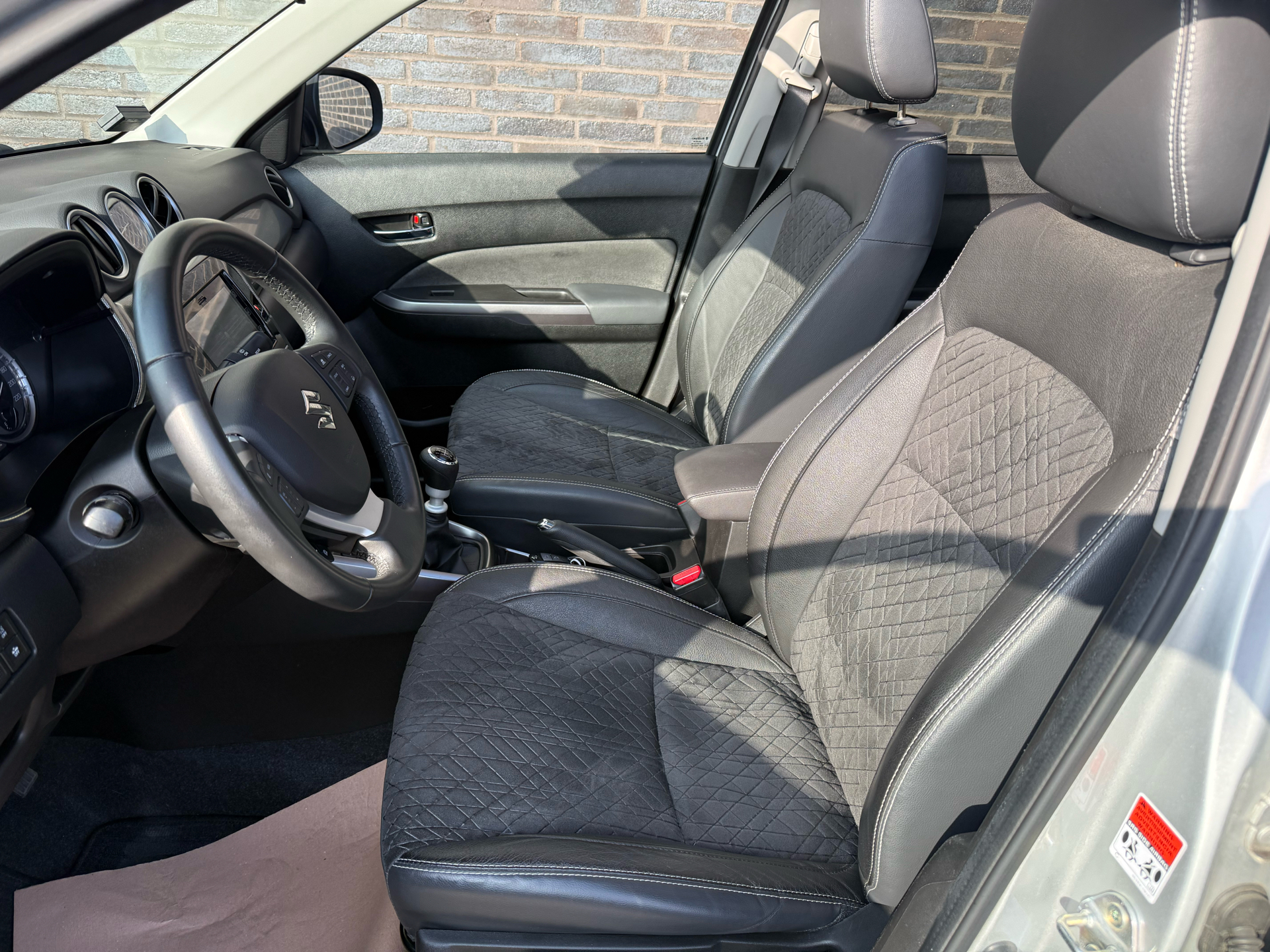 Billede af Suzuki Vitara 1,4 Boosterjet  Mild hybrid Adventure 129HK 5d 6g