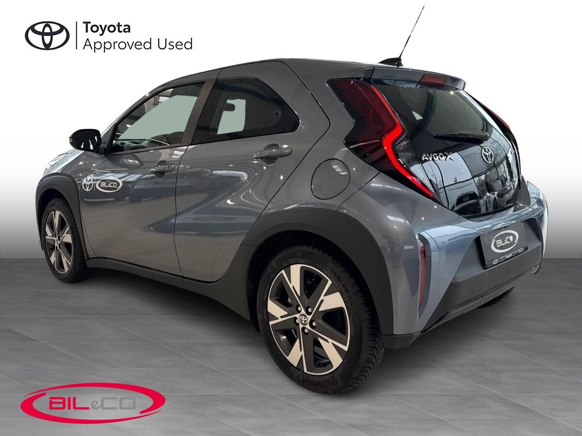 Billede af Toyota Aygo X 1,5 Hybrid Play Comfort CVT 116HK 5d Aut.