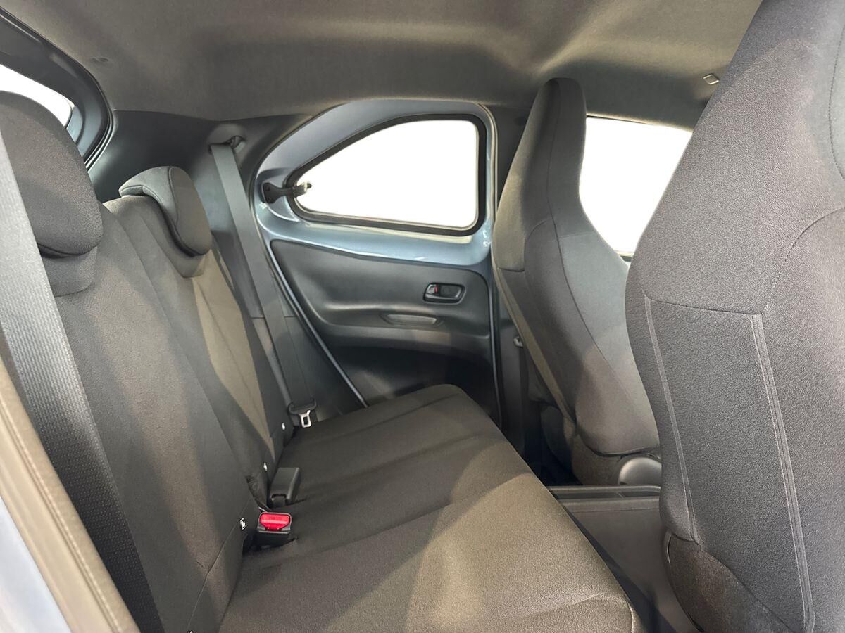 Billede af Toyota Aygo X 1,5 Hybrid Play Comfort CVT 116HK 5d Aut.