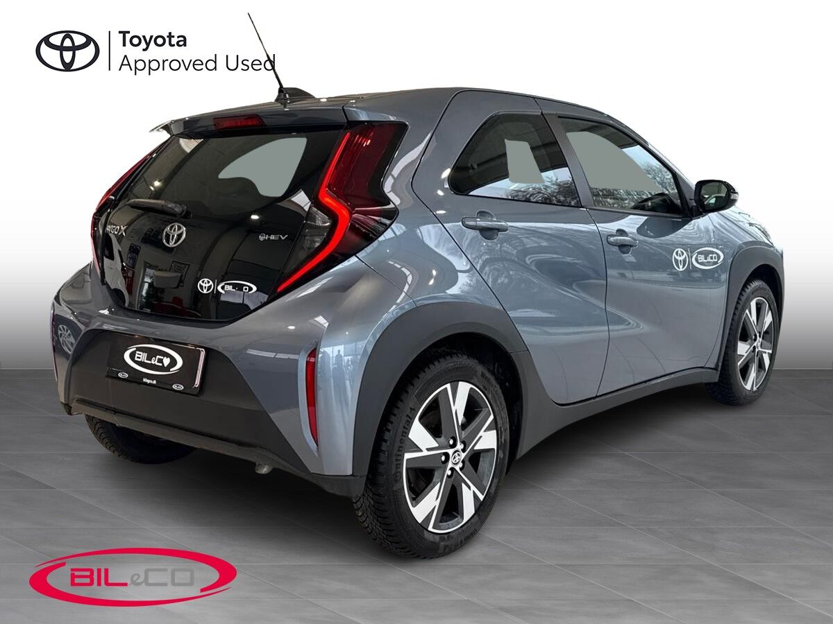 Billede af Toyota Aygo X 1,5 Hybrid Play Comfort CVT 116HK 5d Aut.