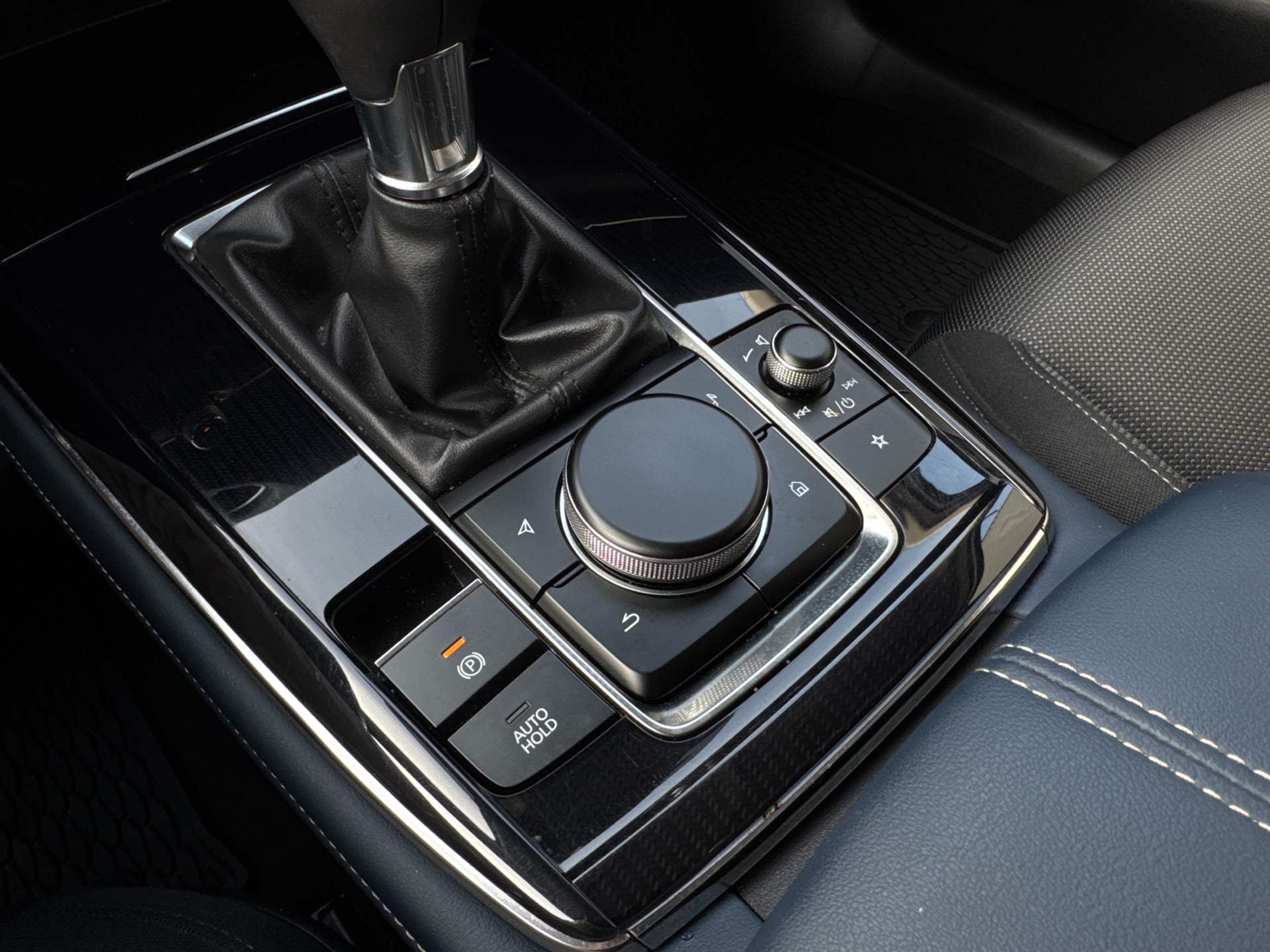 Billede af Mazda CX-30 2,0 Skyactiv-X  Mild hybrid Sky 180HK 5d 6g