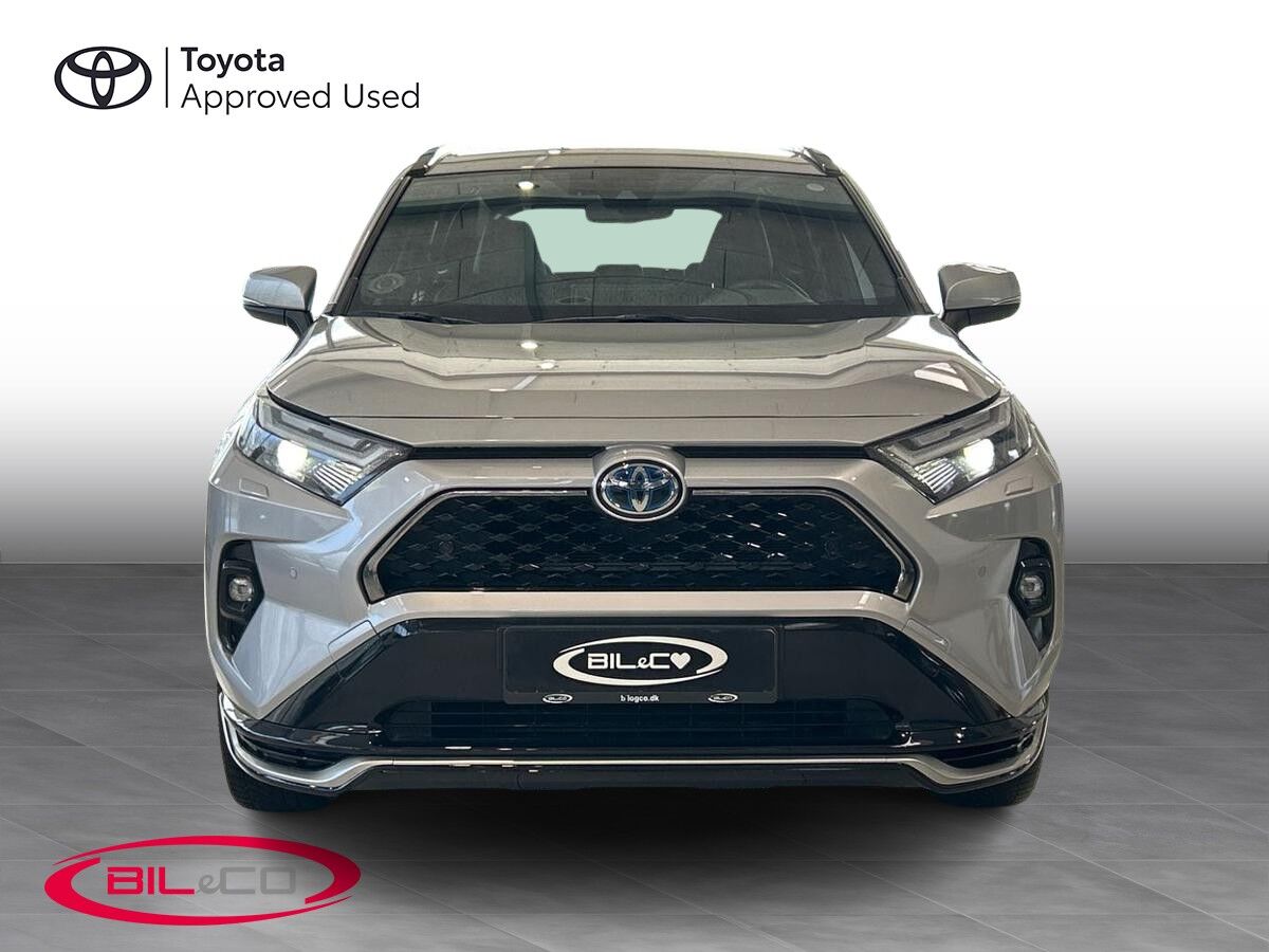 Billede af Toyota RAV4 Plug-in 2,5 Plugin-hybrid Active Business Comfort AWD 306HK 5d 6g Aut.
