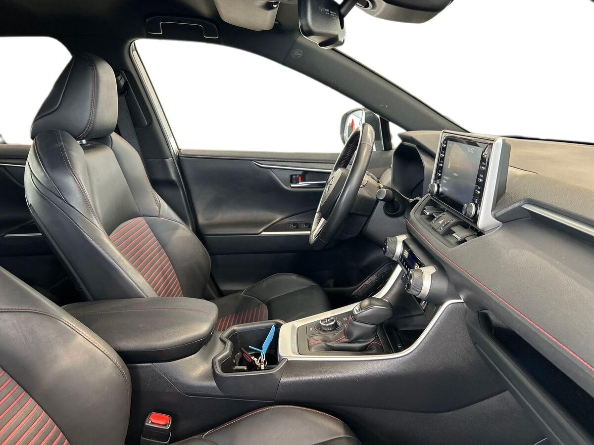 Billede af Toyota RAV4 Plug-in 2,5 Plugin-hybrid Active Business Comfort AWD 306HK 5d 6g Aut.
