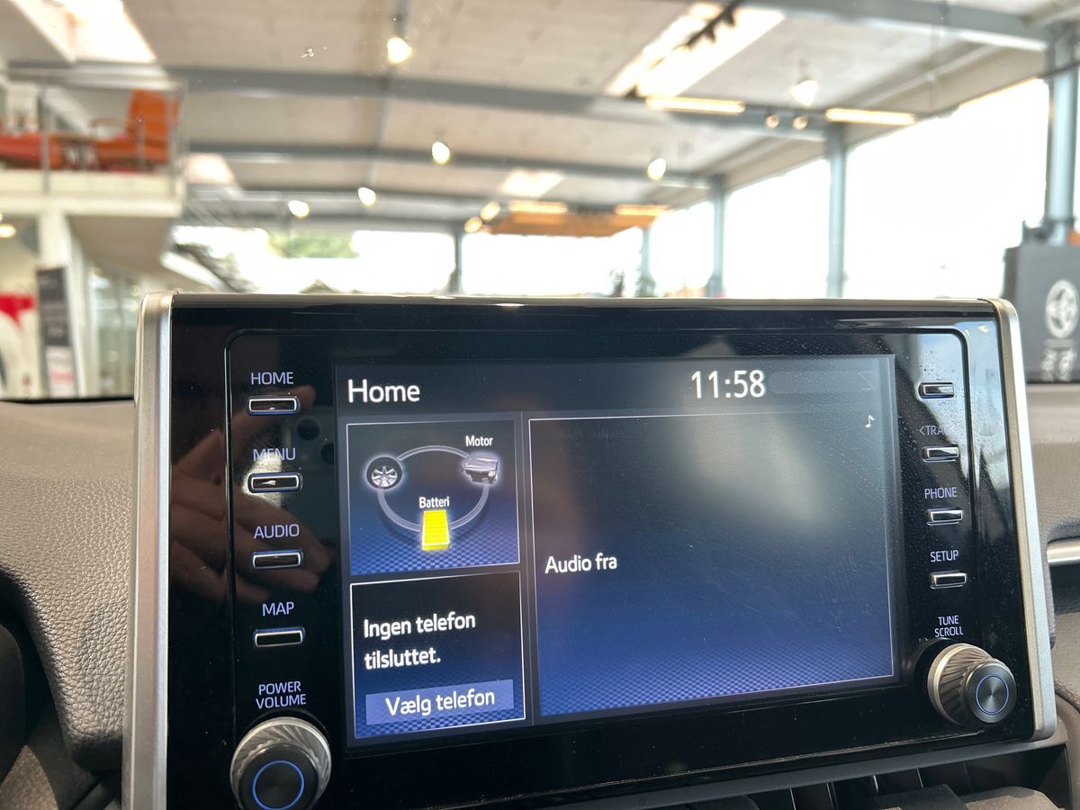 Billede af Toyota RAV4 Plug-in 2,5 Plugin-hybrid Active Business Comfort AWD 306HK 5d 6g Aut.