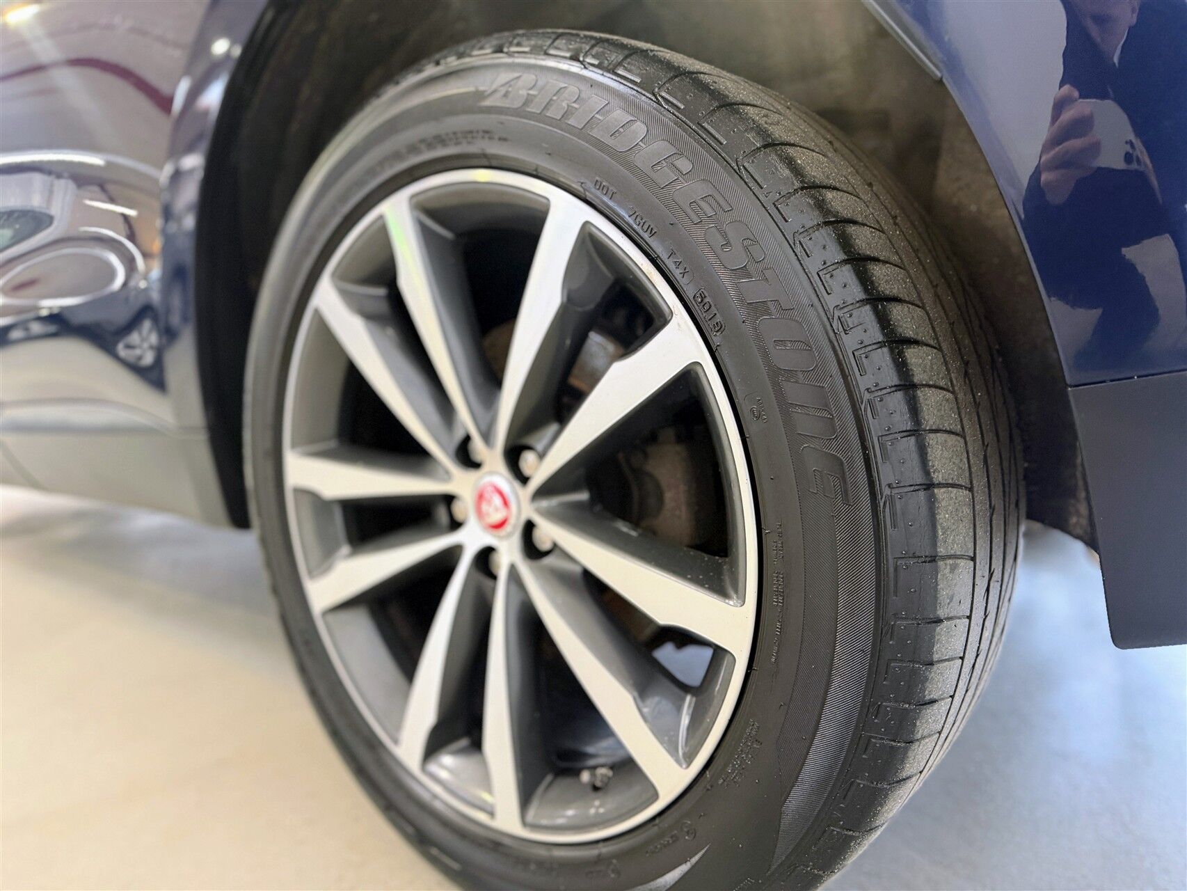 Billede af Jaguar F-PACE 2,0 D R-Sport AWD 180HK 5d 8g Aut.