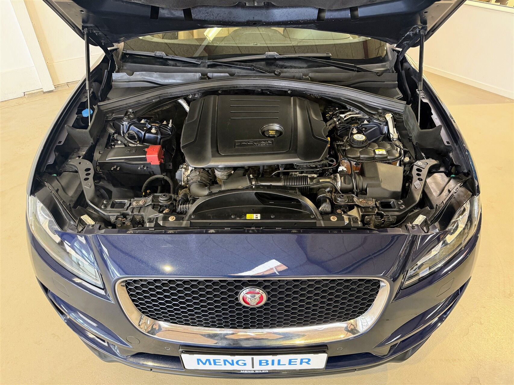 Billede af Jaguar F-PACE 2,0 D R-Sport AWD 180HK 5d 8g Aut.