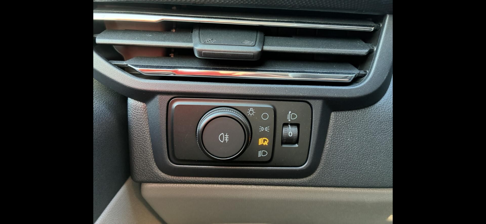 Billede af Ford E-Transit Custom 340 L2H1 EL Limited 136HK Van Aut.