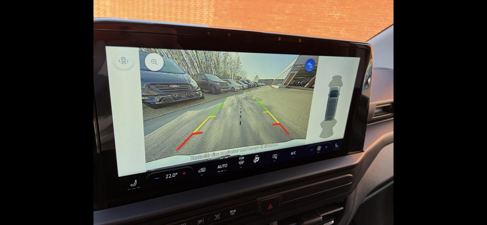 Billede af Ford E-Transit Custom 340 L2H1 EL Limited 136HK Van Aut.