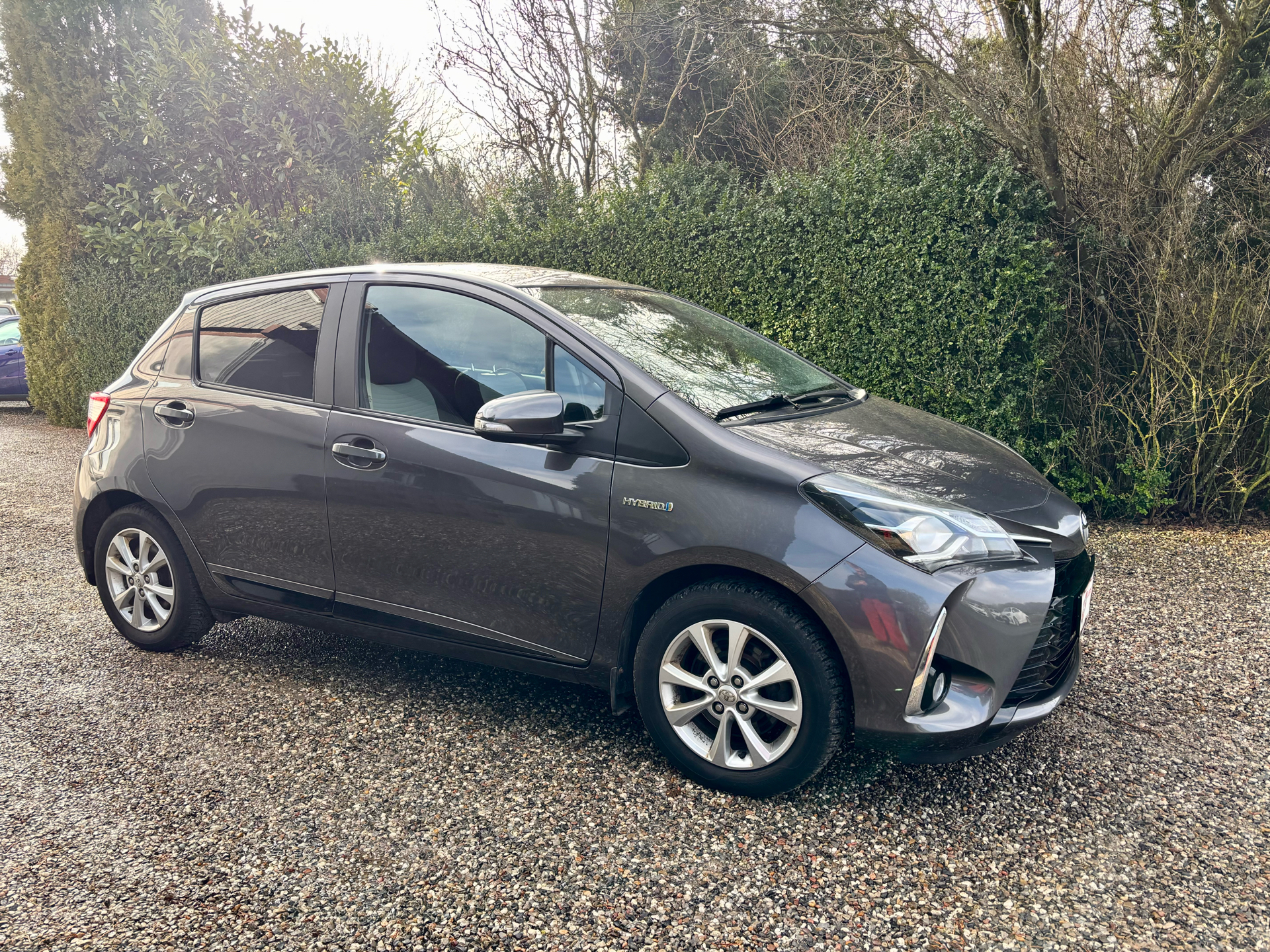 Billede af Toyota Yaris 1,5 Hybrid H2 Premium E-CVT 100HK 5d Trinl. Gear