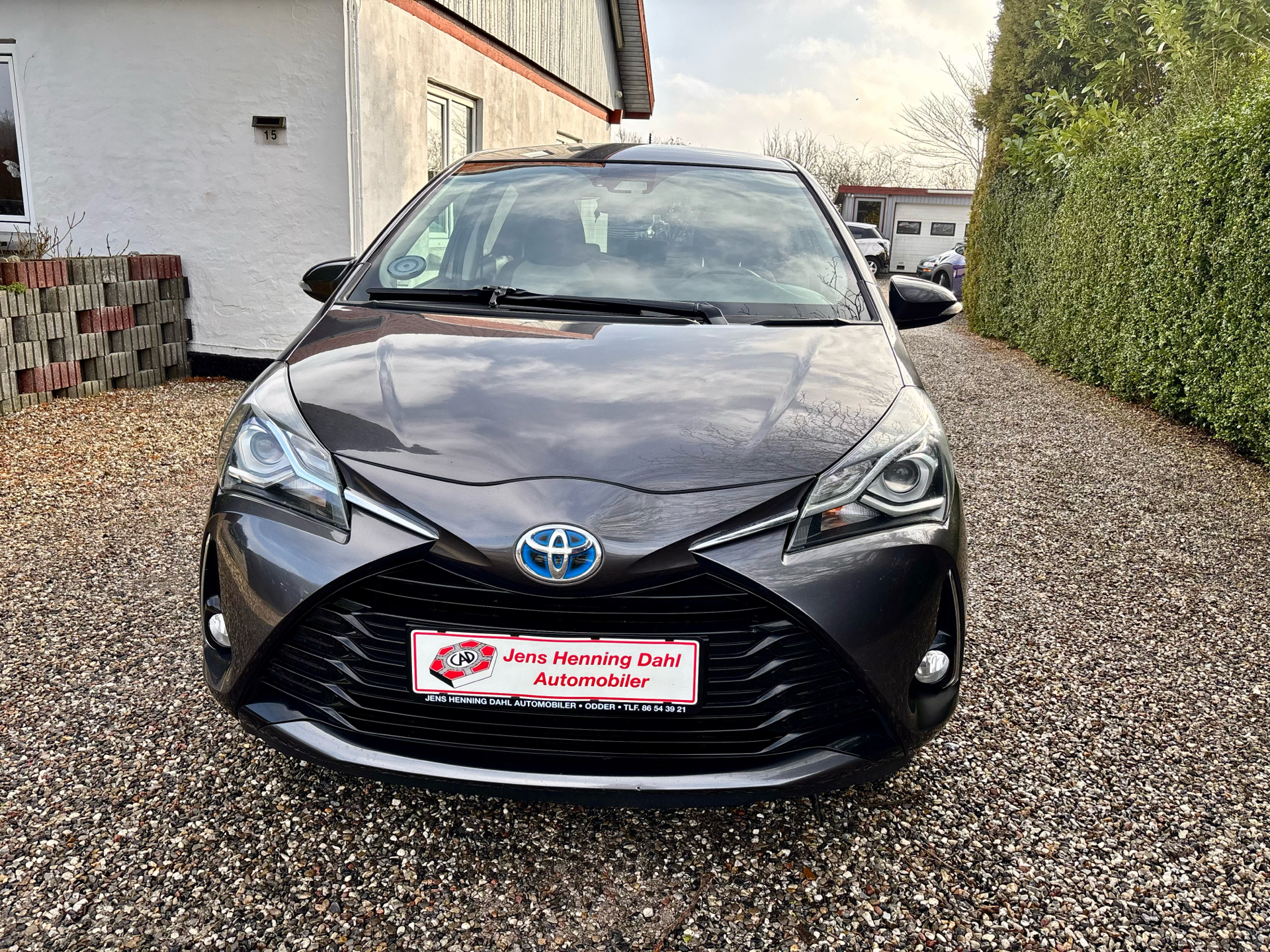 Billede af Toyota Yaris 1,5 Hybrid H2 Premium E-CVT 100HK 5d Trinl. Gear