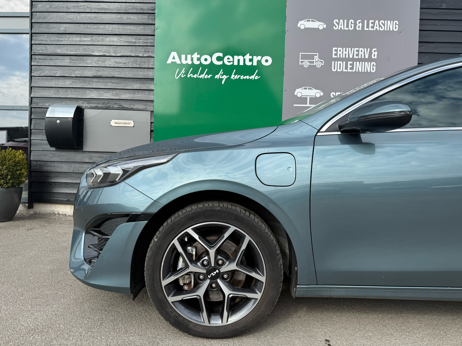 Billede af Kia Ceed SW 1,6 GDI PHEV  Plugin-hybrid Upgrade DCT 141HK Stc 6g Aut.