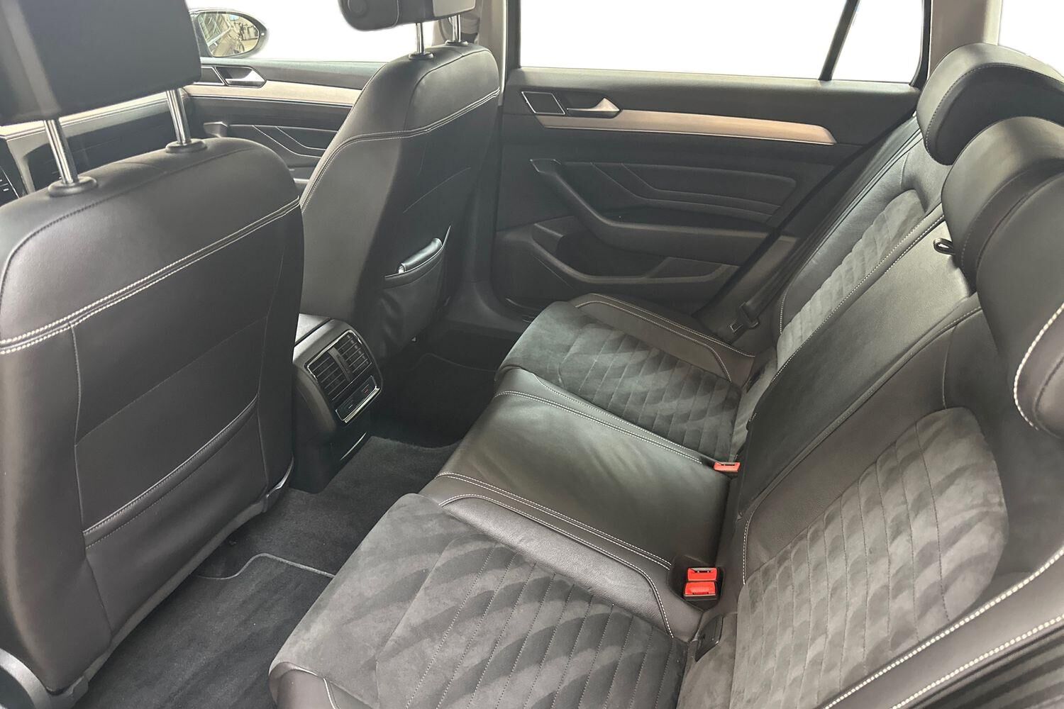 Billede af VW Passat Variant 1,5 TSI EVO ACT Elegance Plus DSG 150HK Stc 7g Aut.