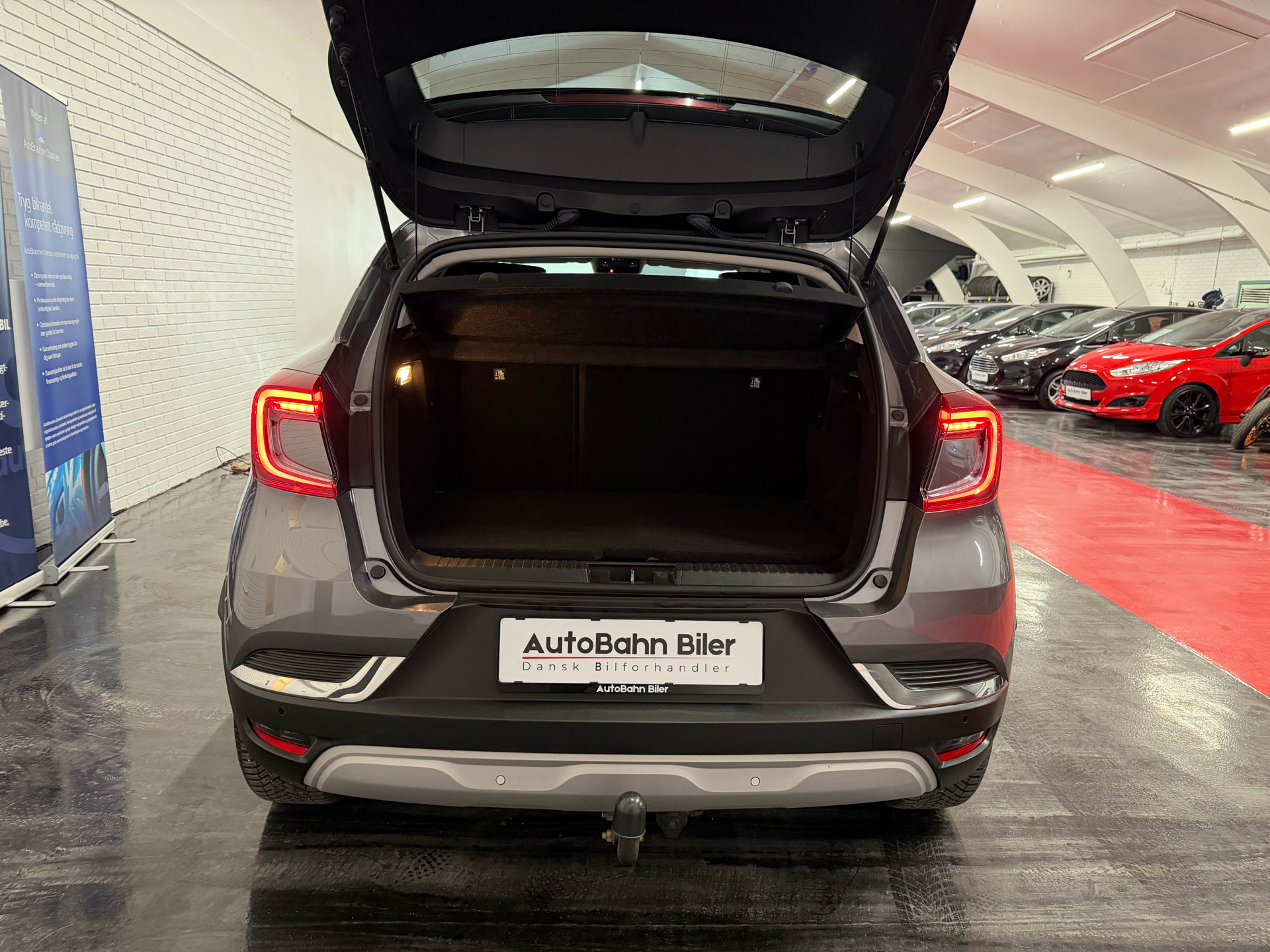 Billede af Renault Captur 1,6 E-TECH  Plugin-hybrid Intens 160HK 5d Aut.