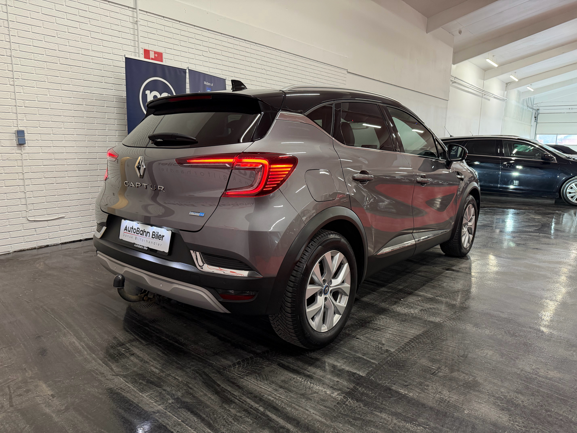 Billede af Renault Captur 1,6 E-TECH  Plugin-hybrid Intens 160HK 5d Aut.