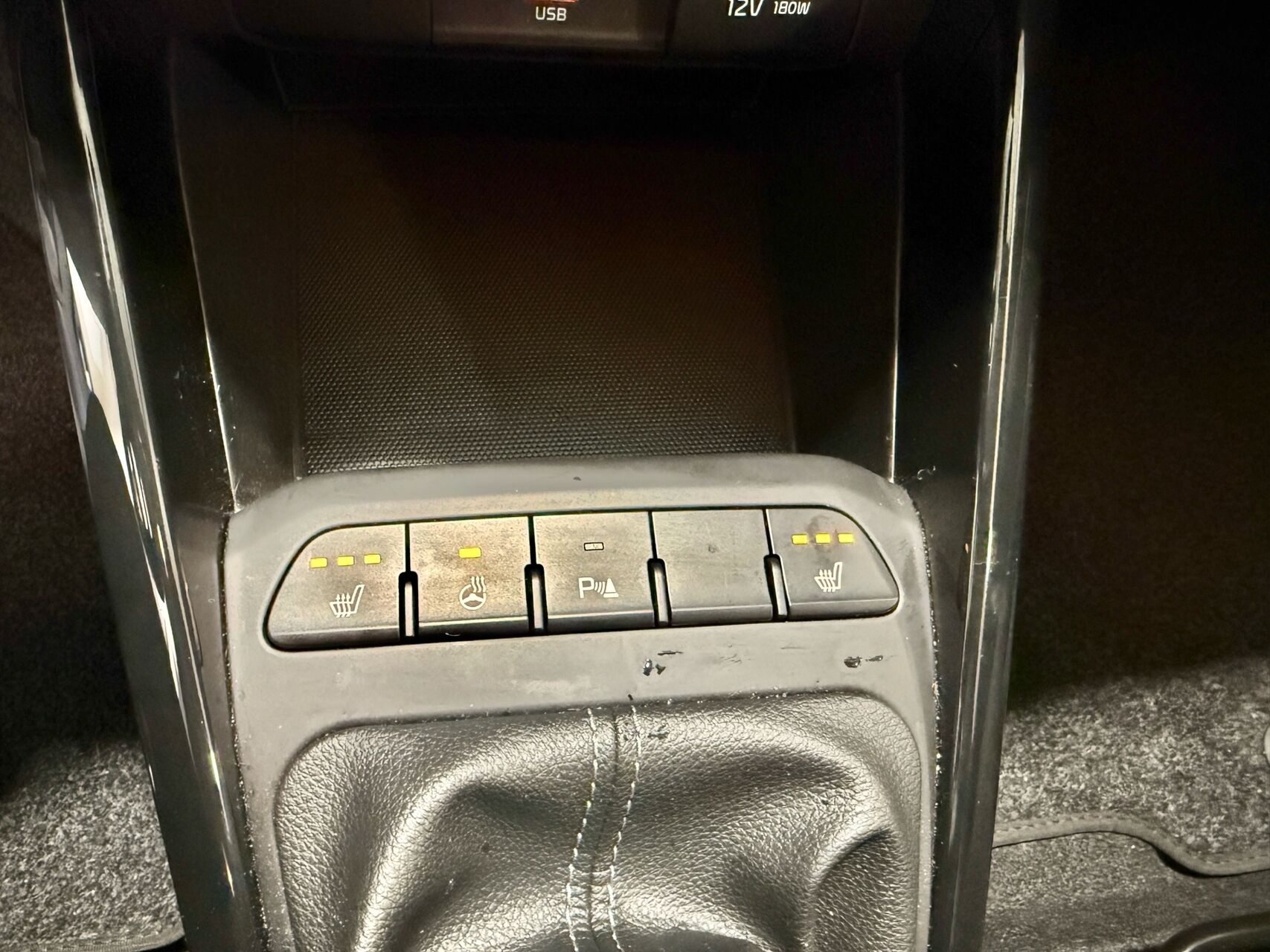 Billede af Kia Stonic 1,0 T-GDI Upgrade 100HK 5d 6g