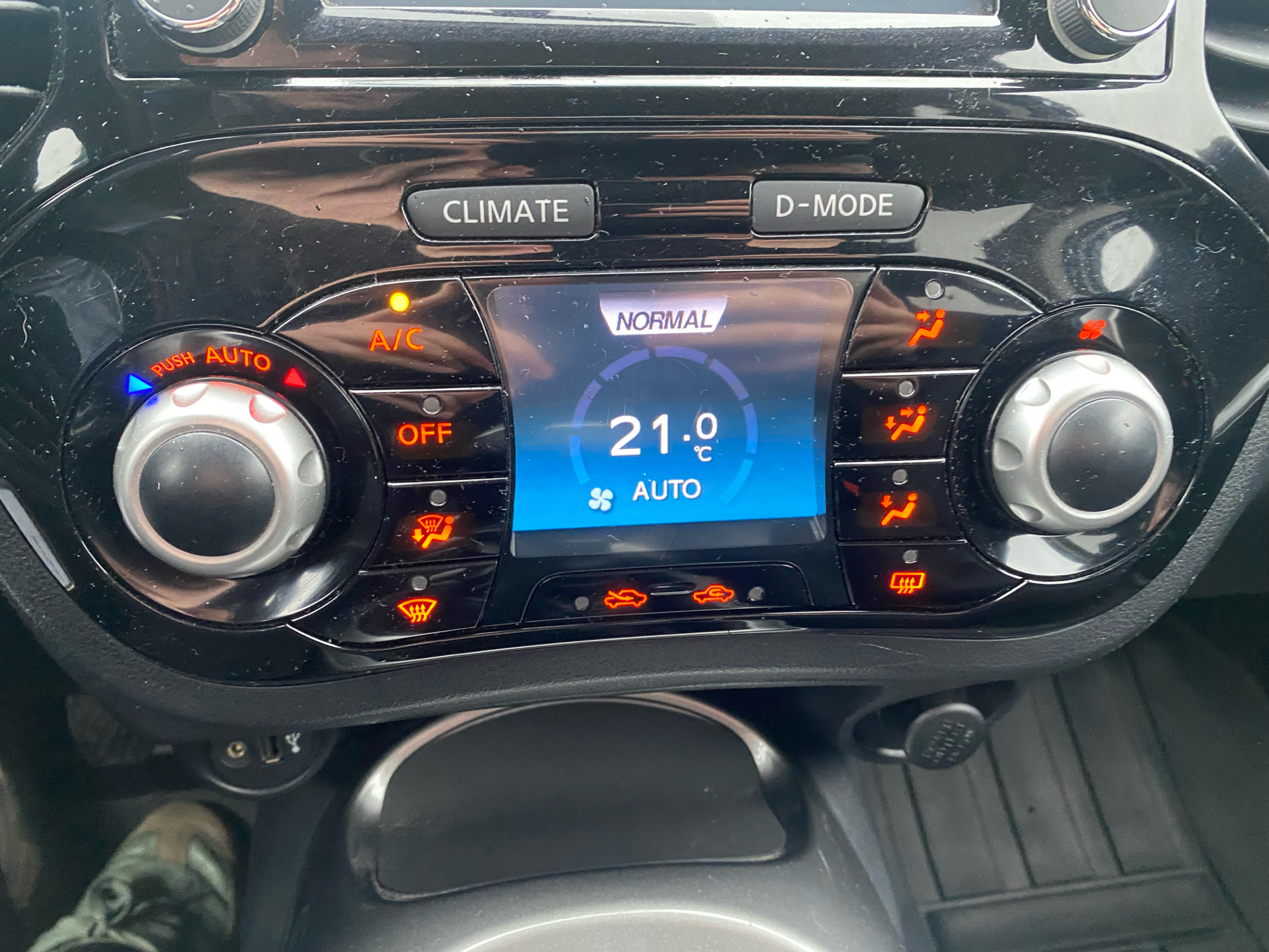 Billede af Nissan Juke 1,2 Dig-T Acenta 4x2 115HK 5d 6g