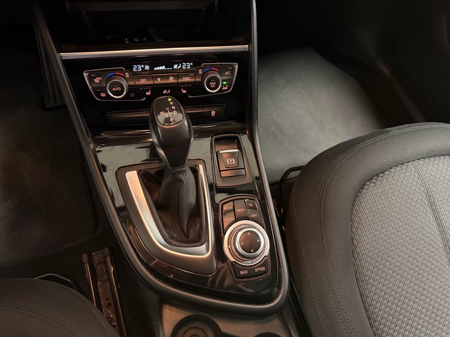 Billede af BMW 220d Active Tourer 2,0 D Advantage 190HK 6g