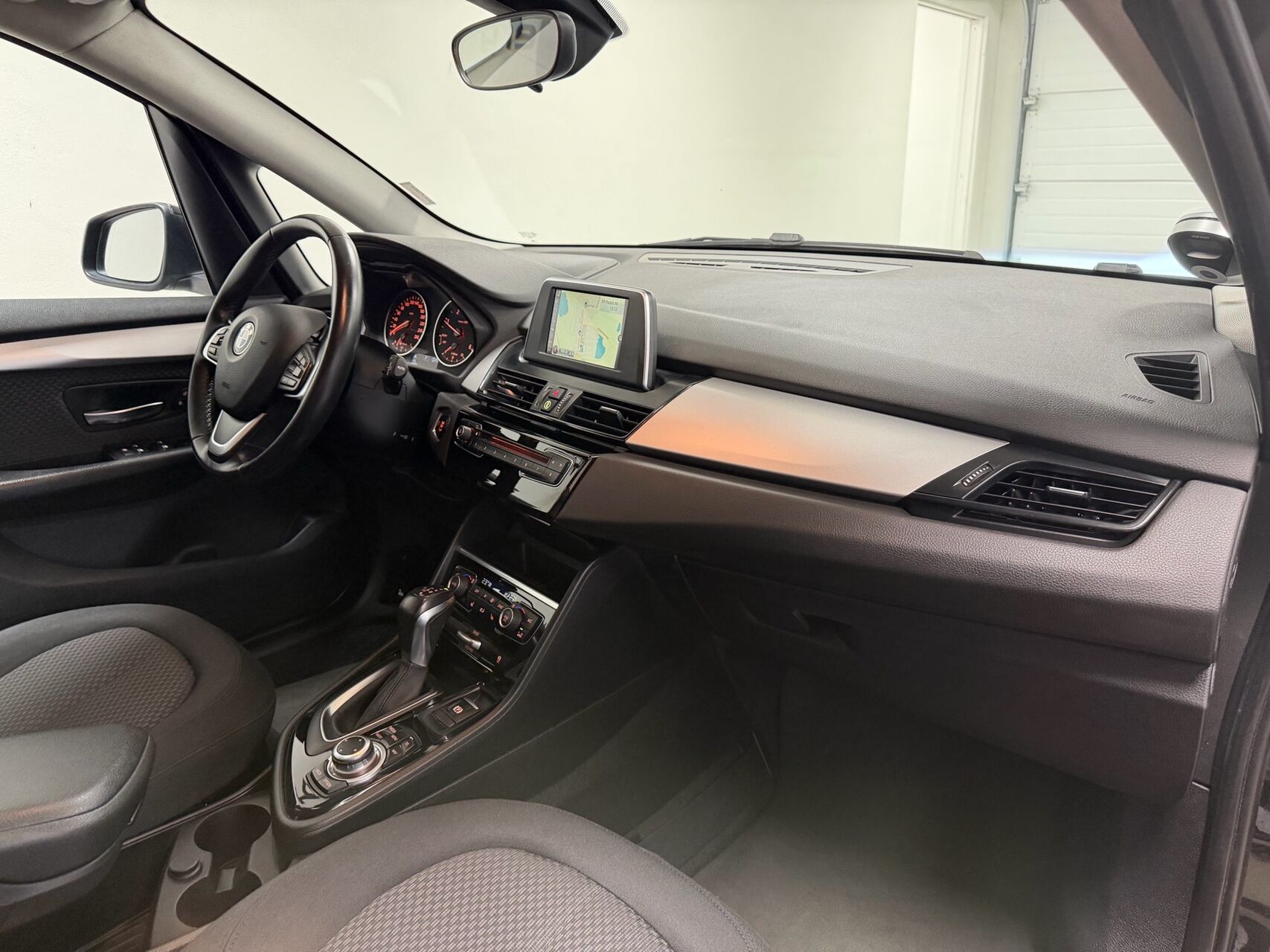 Billede af BMW 220d Active Tourer 2,0 D Advantage 190HK 6g