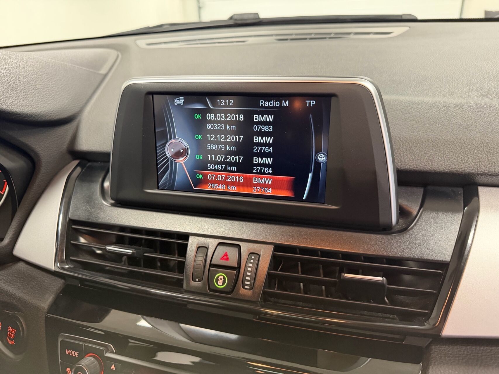 Billede af BMW 220d Active Tourer 2,0 D Advantage 190HK 6g