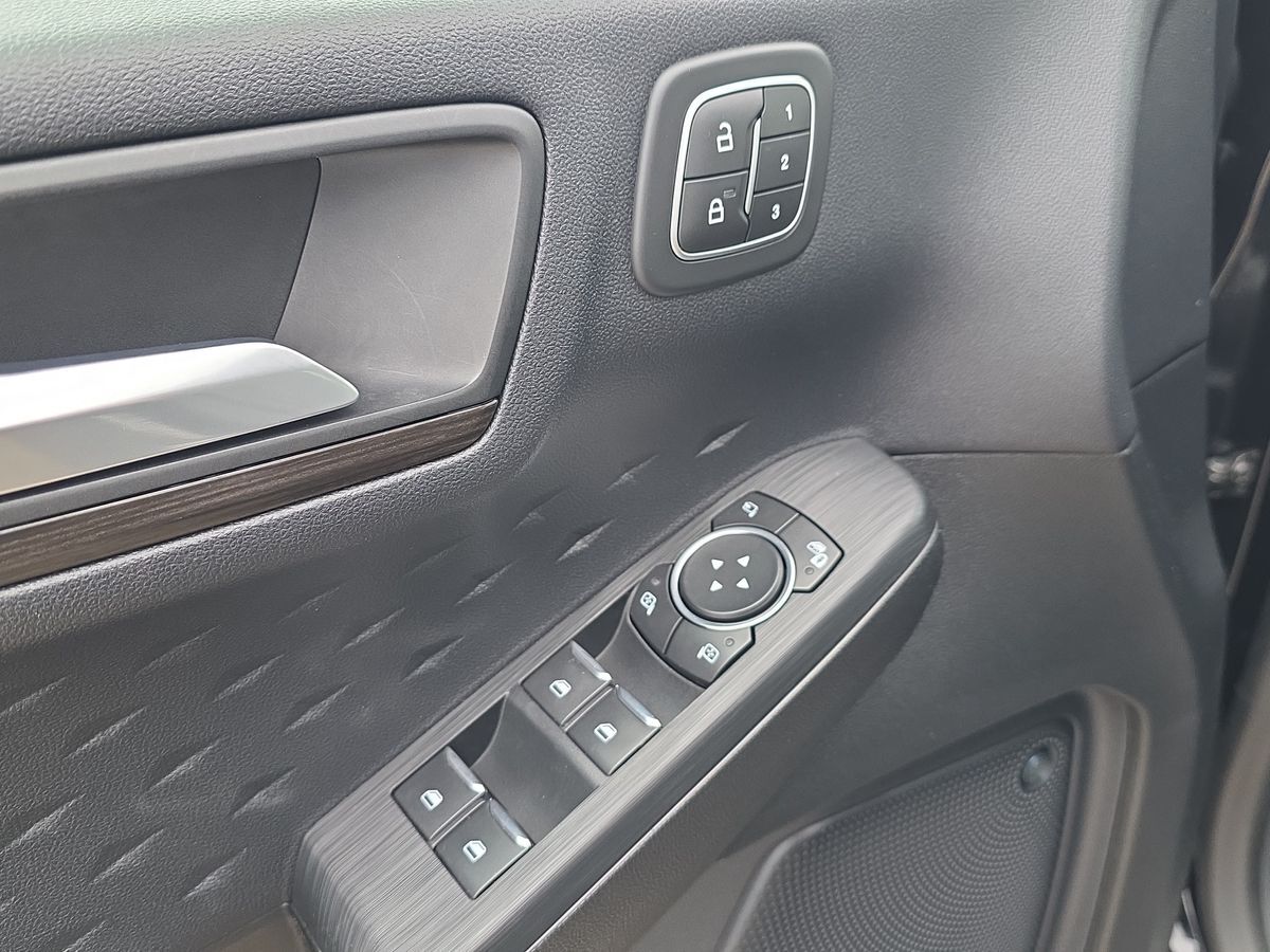 Billede af Ford Kuga 2,5 Plugin-hybrid Vignale CVT 225HK 5d Trinl. Gear