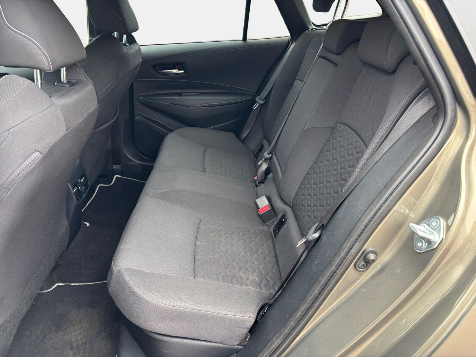 Billede af Toyota Corolla Touring Sports 2,0 Hybrid H3 Business Smart E-CVT 180HK Stc 6g Aut.