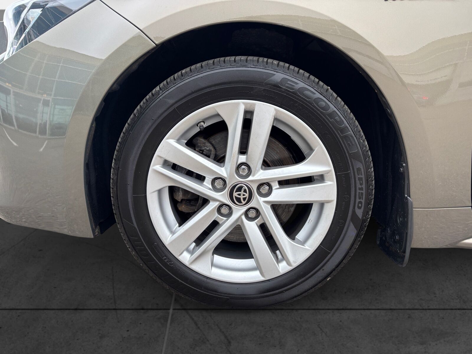 Billede af Toyota Corolla Touring Sports 2,0 Hybrid H3 Business Smart E-CVT 180HK Stc 6g Aut.