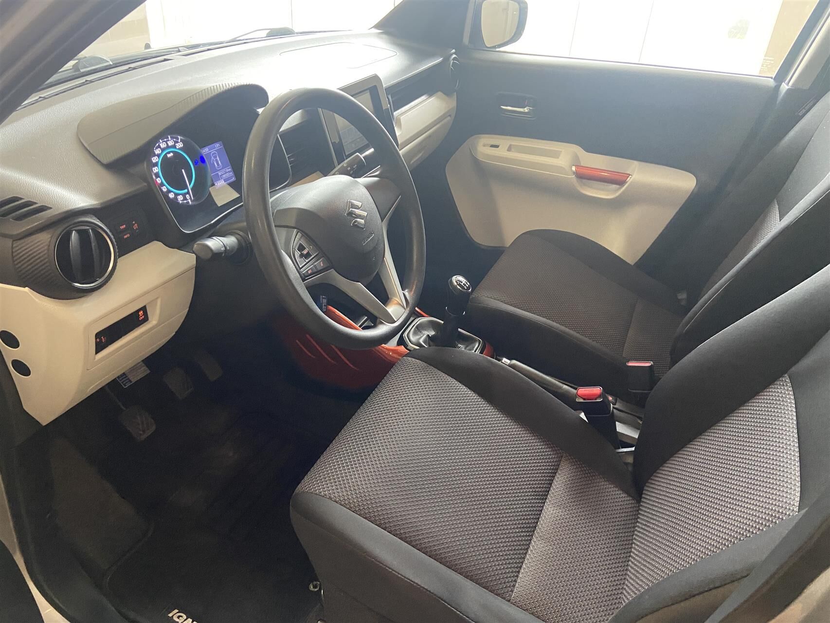 Billede af Suzuki Ignis 1,2 Dualjet 16V GL+ 90HK 5d